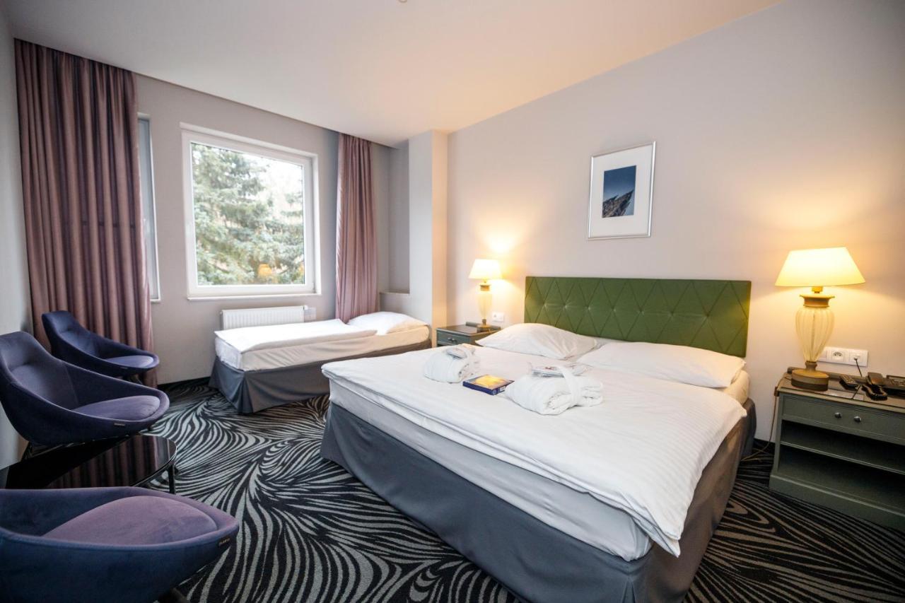 Parkhotel Carlsbad Inn Dalovice Kültér fotó