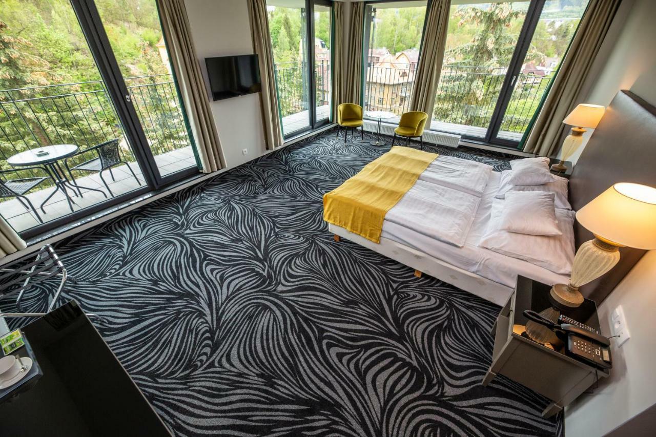 Parkhotel Carlsbad Inn Dalovice Kültér fotó