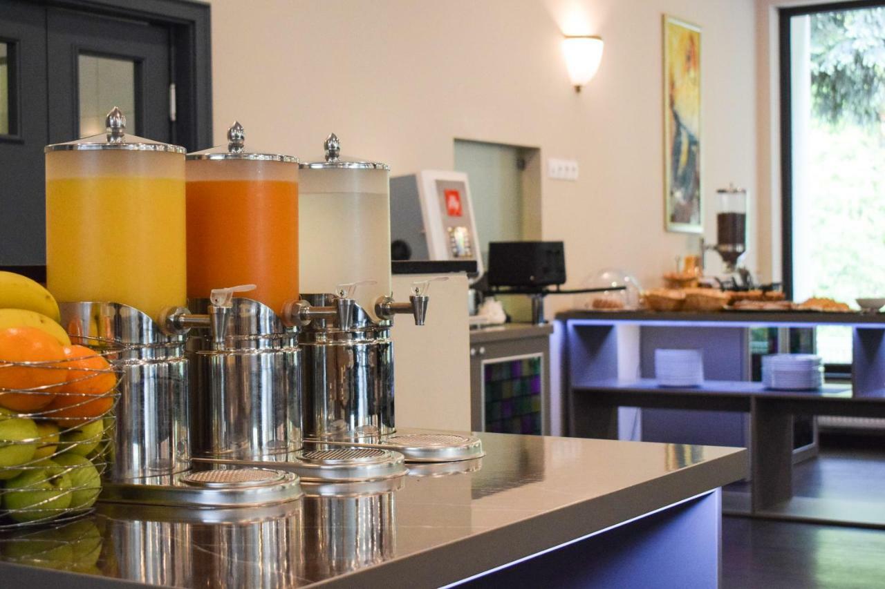 Parkhotel Carlsbad Inn Dalovice Kültér fotó